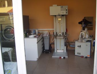 Wäschetruhe Wiedner in Dahme – Reinigungsraum